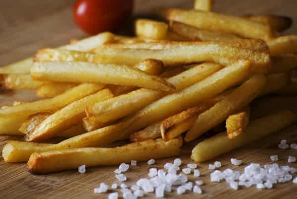 تصویر 2 از قیمت سیب زمینی سرخ کرده با زردچوبه + خرید باور نکردنی